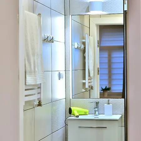 Apartamenty Sjesta Centrum Kudowa Zdroj Exterior photo